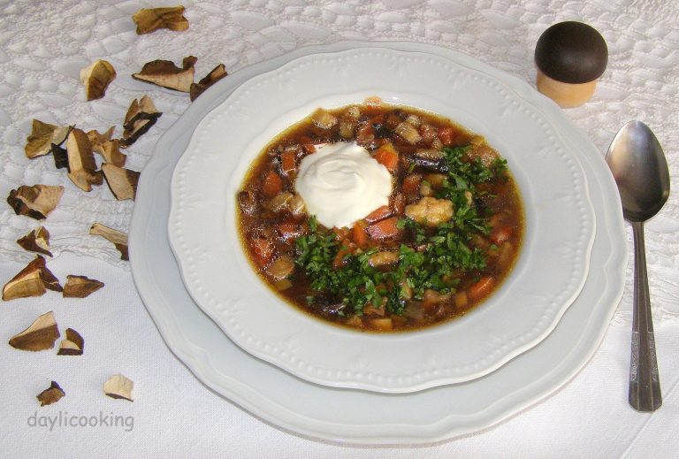 zupa grzybowa z warzywami