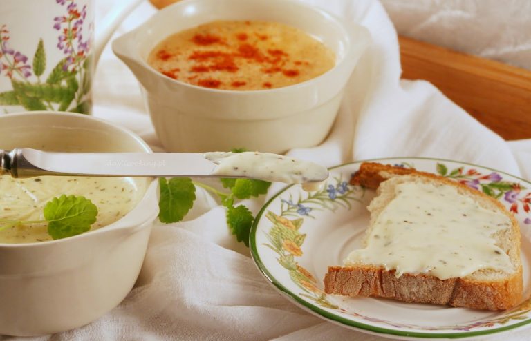 Domowy serek topiony – jak i z czego go zrobić?