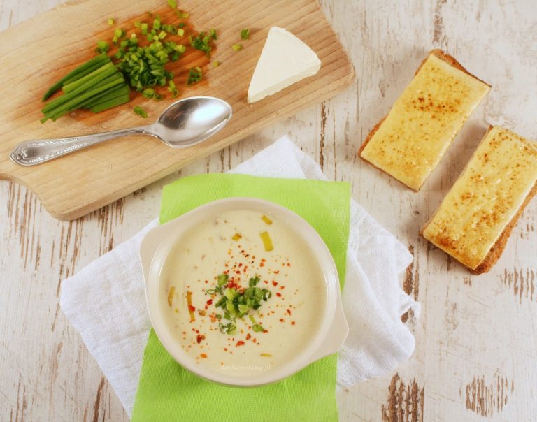 Śmietanowa zupa serowa z porem