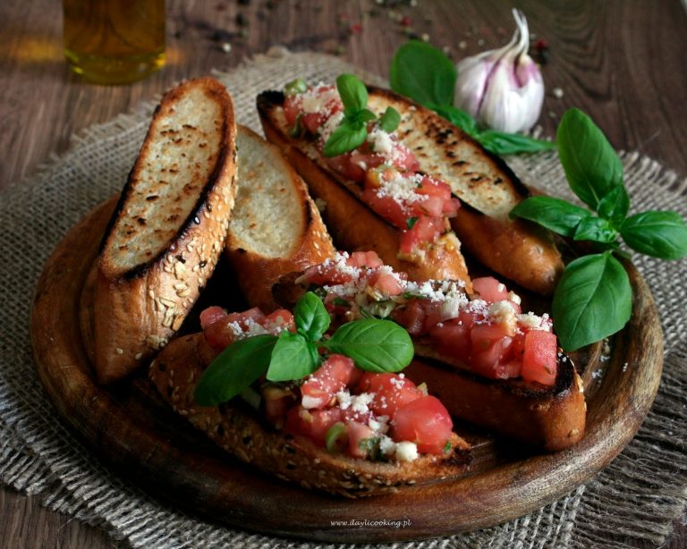Bruschetta, czyli grzanka z pomidorową salsą