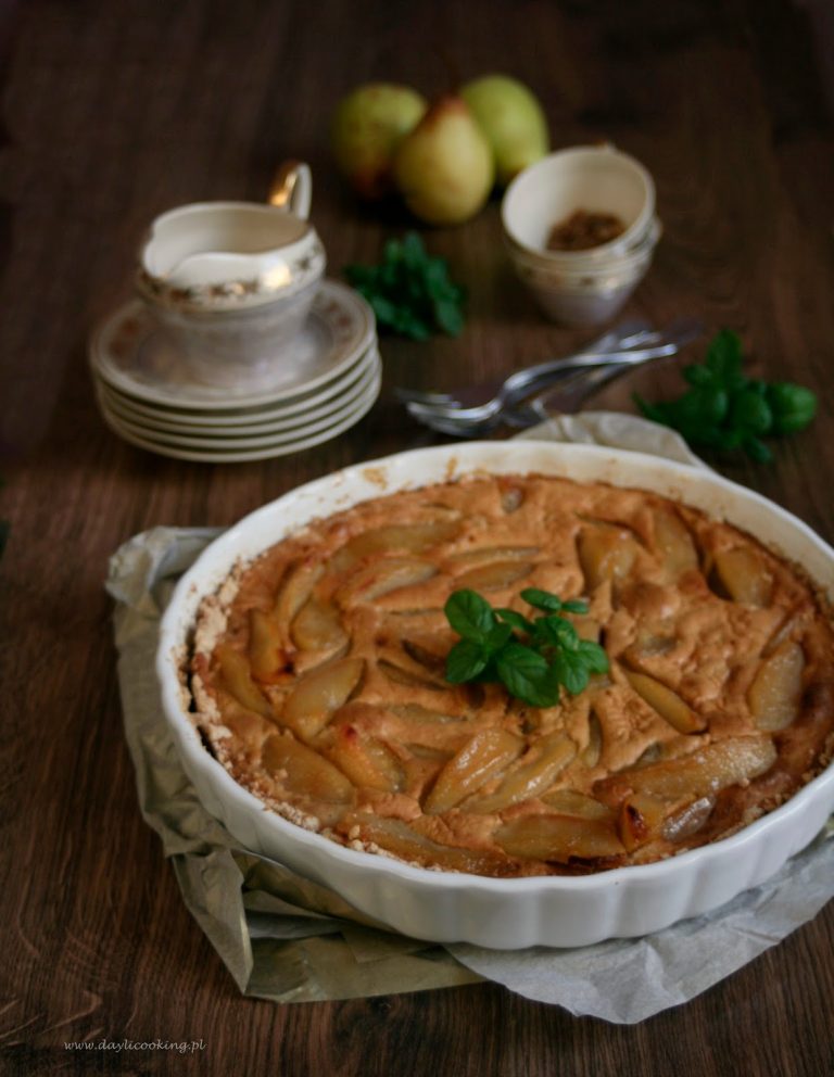 Słodka waniliowa tarta z gruszkami - przepis
