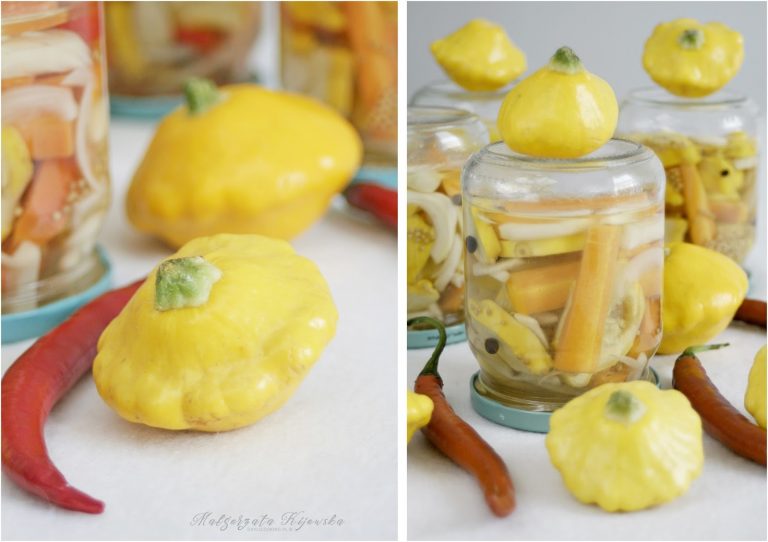 Sałatka z patisonów, marchwi i cebuli, z dodatkiem ostrej papryki