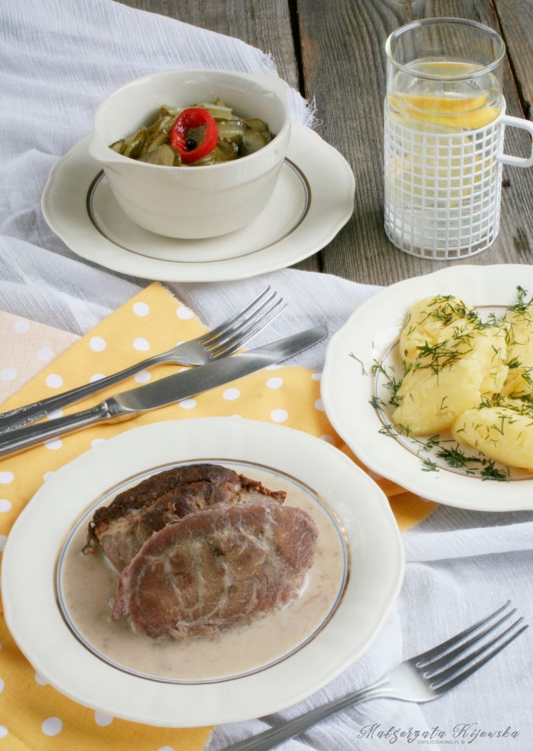 Policzki wieprzowe w sosie chrzanowym